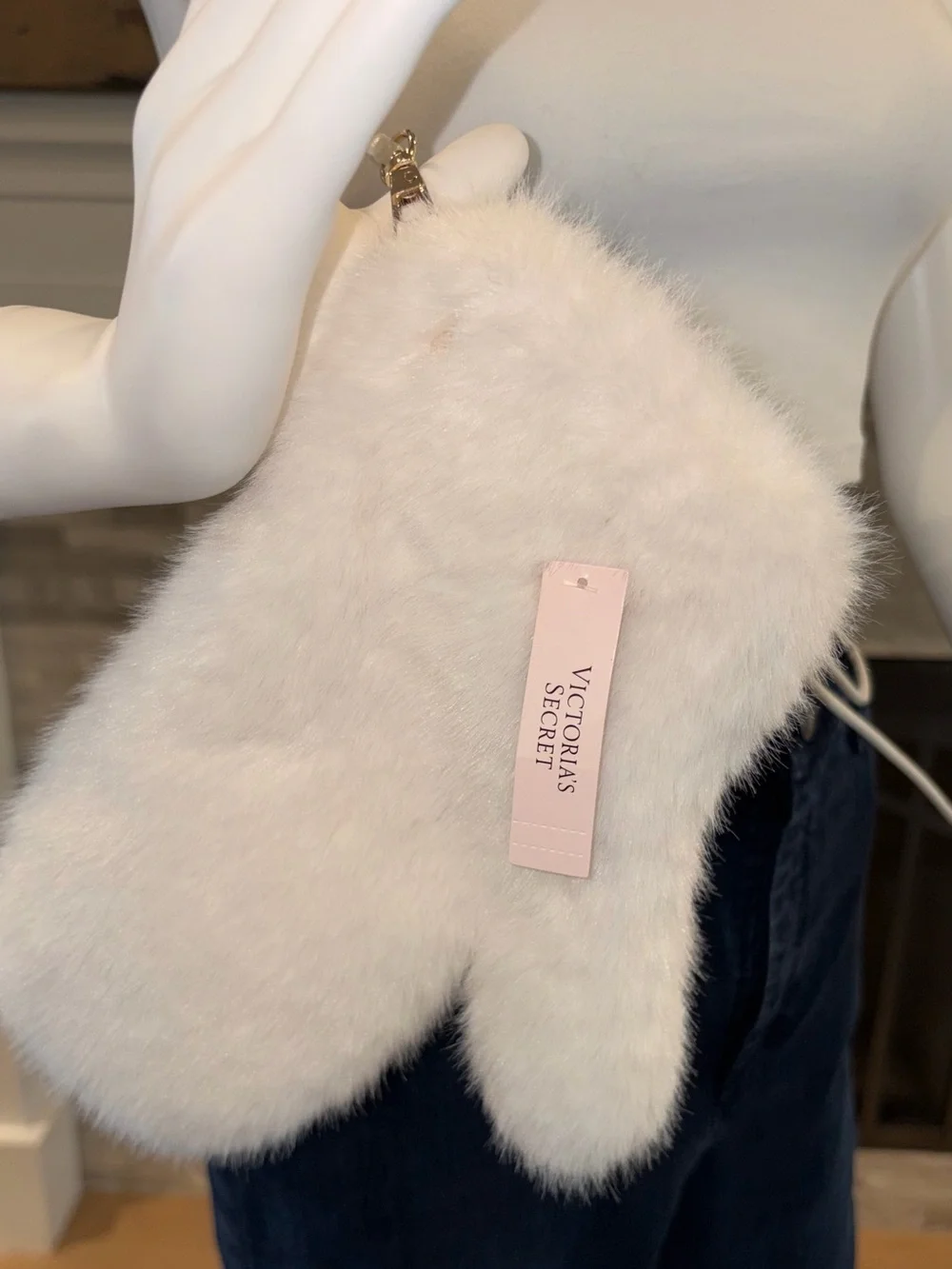 Victoria’s Secret - Fuzzy Plush Warm White Winter Mittens